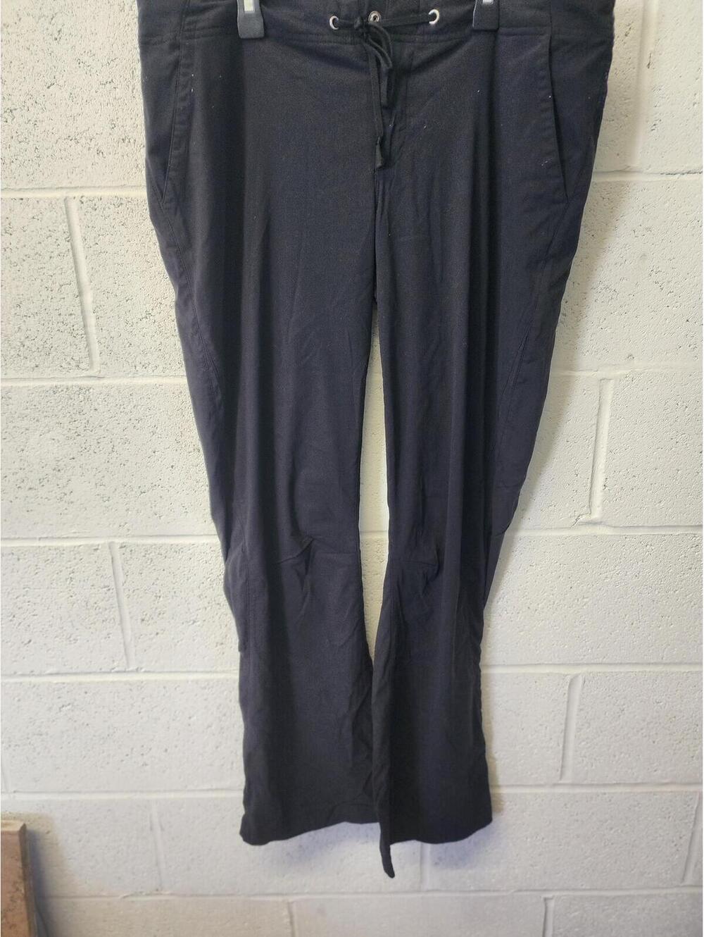 Size 14 Columbia Black Outdoor Hiking Pants with Drawstring Waist